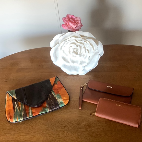 Elim&Paul and Be by Bryna Handbags - Elim&Paul Envelope Clutch w/ matching wallet and Be by Bryna Envelope Clutch
